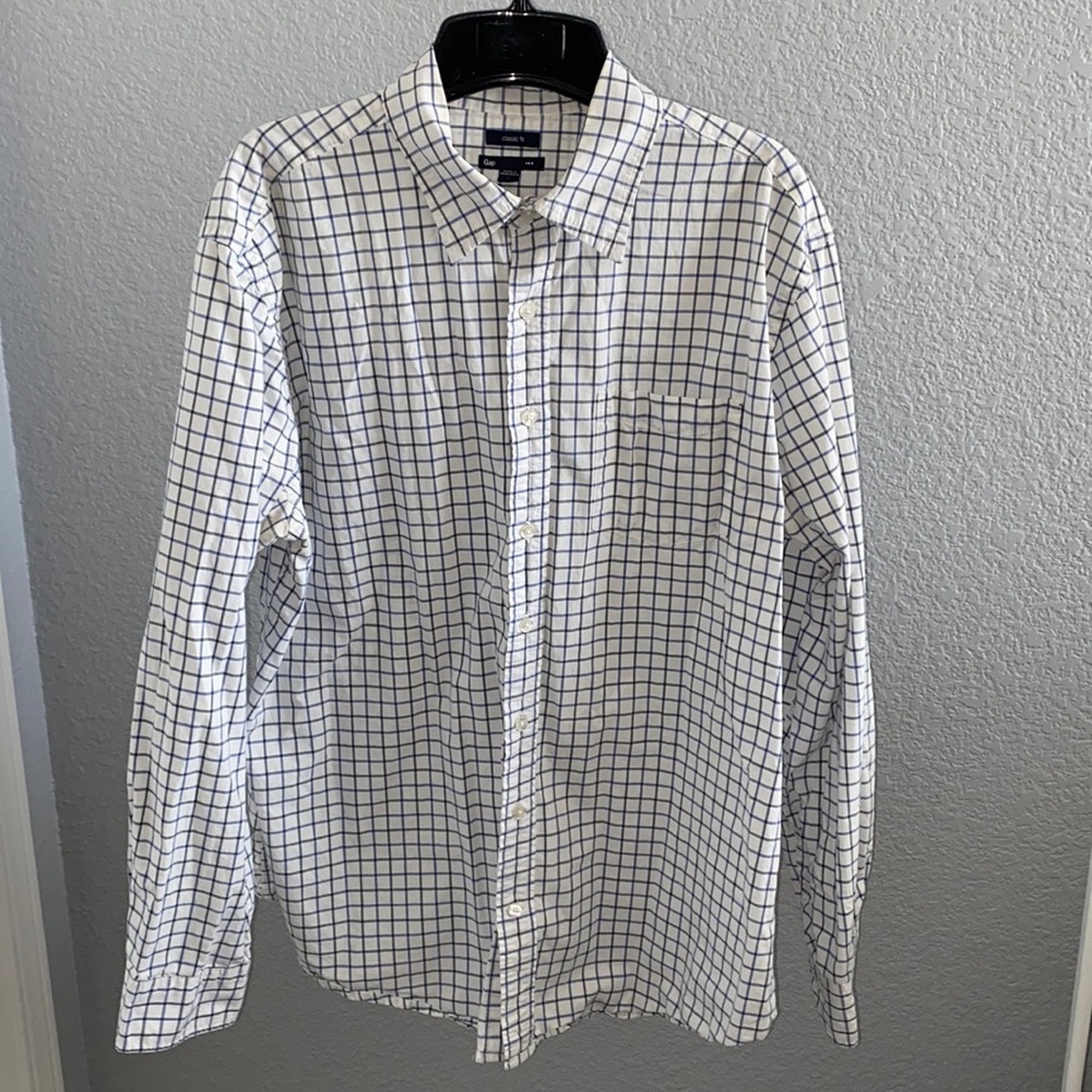 Gap classic fit shirt